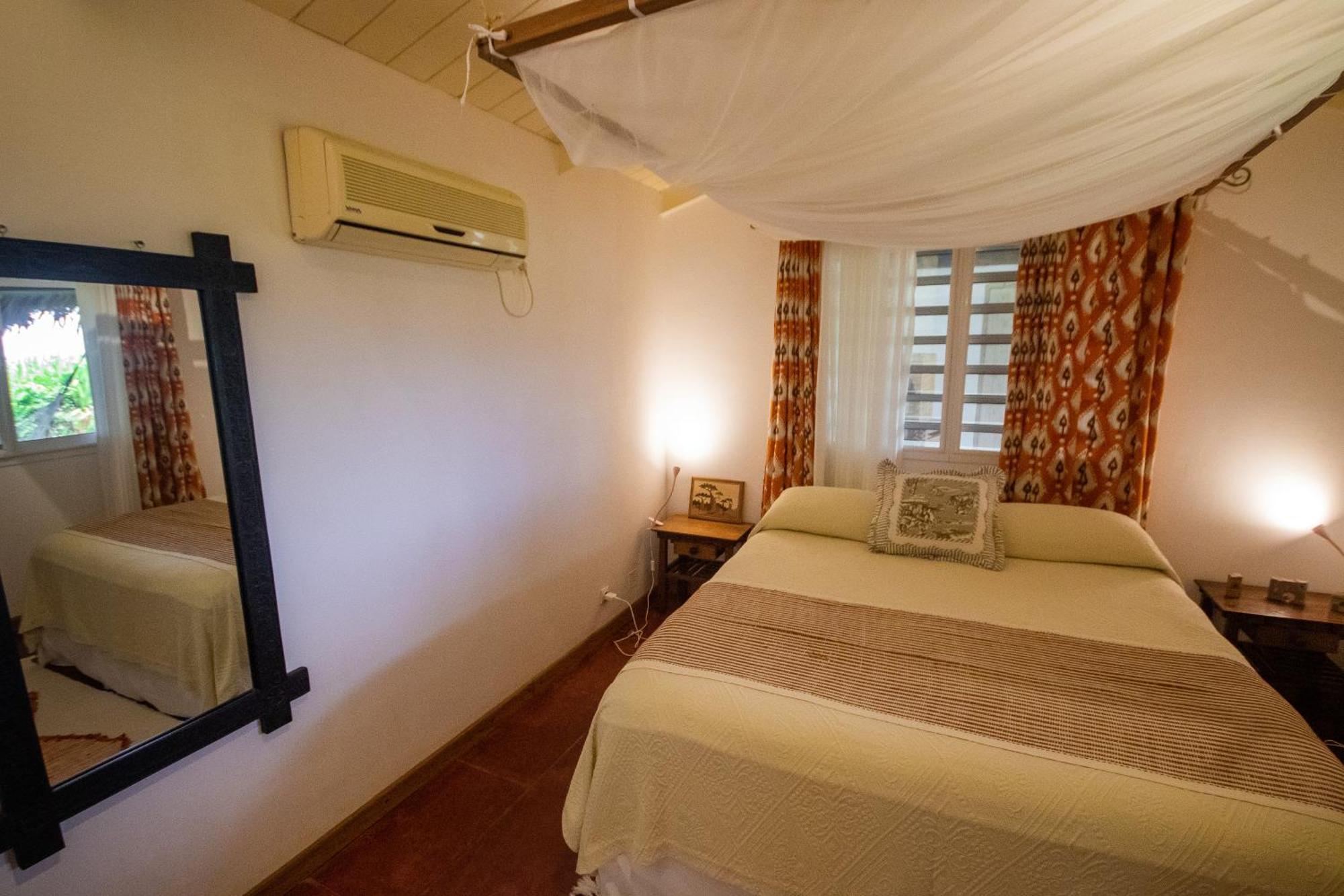 Madirokely House Nosy Be Villa Ambatoloaka  Exterior photo