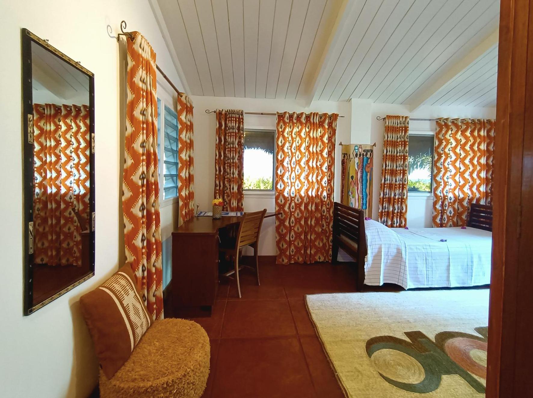 Madirokely House Nosy Be Villa Ambatoloaka  Exterior photo
